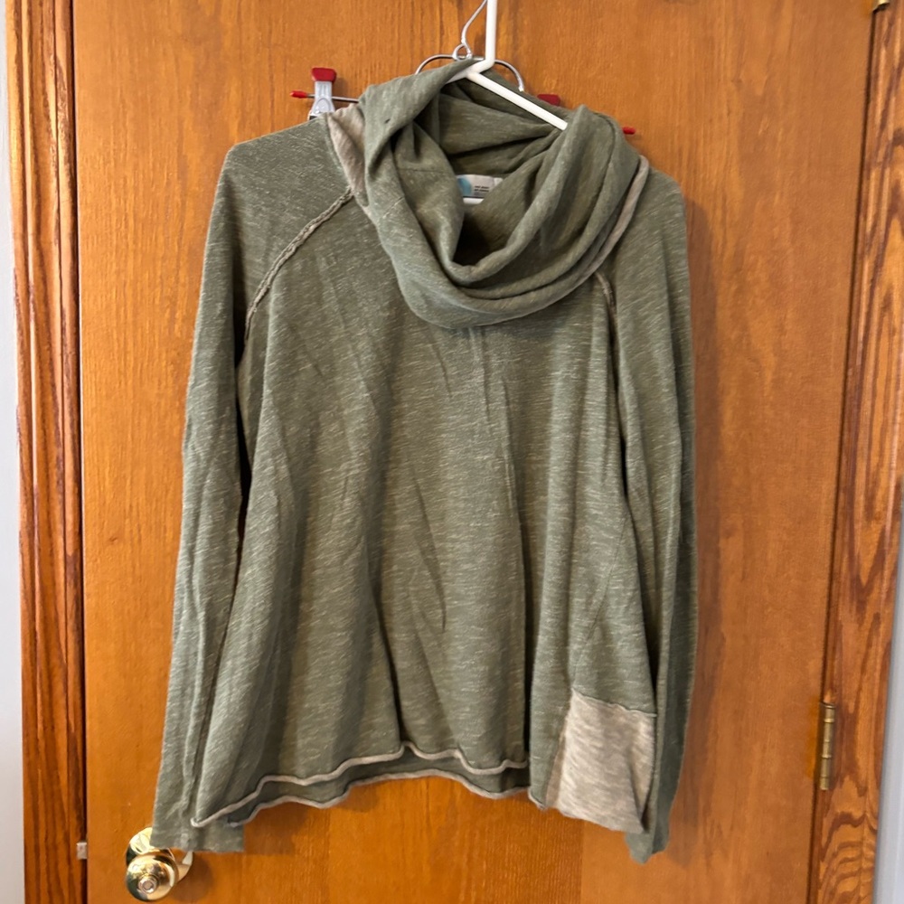 Womens FP Beach Top Green One Size Cowl Neck Sweatshirt Pullover